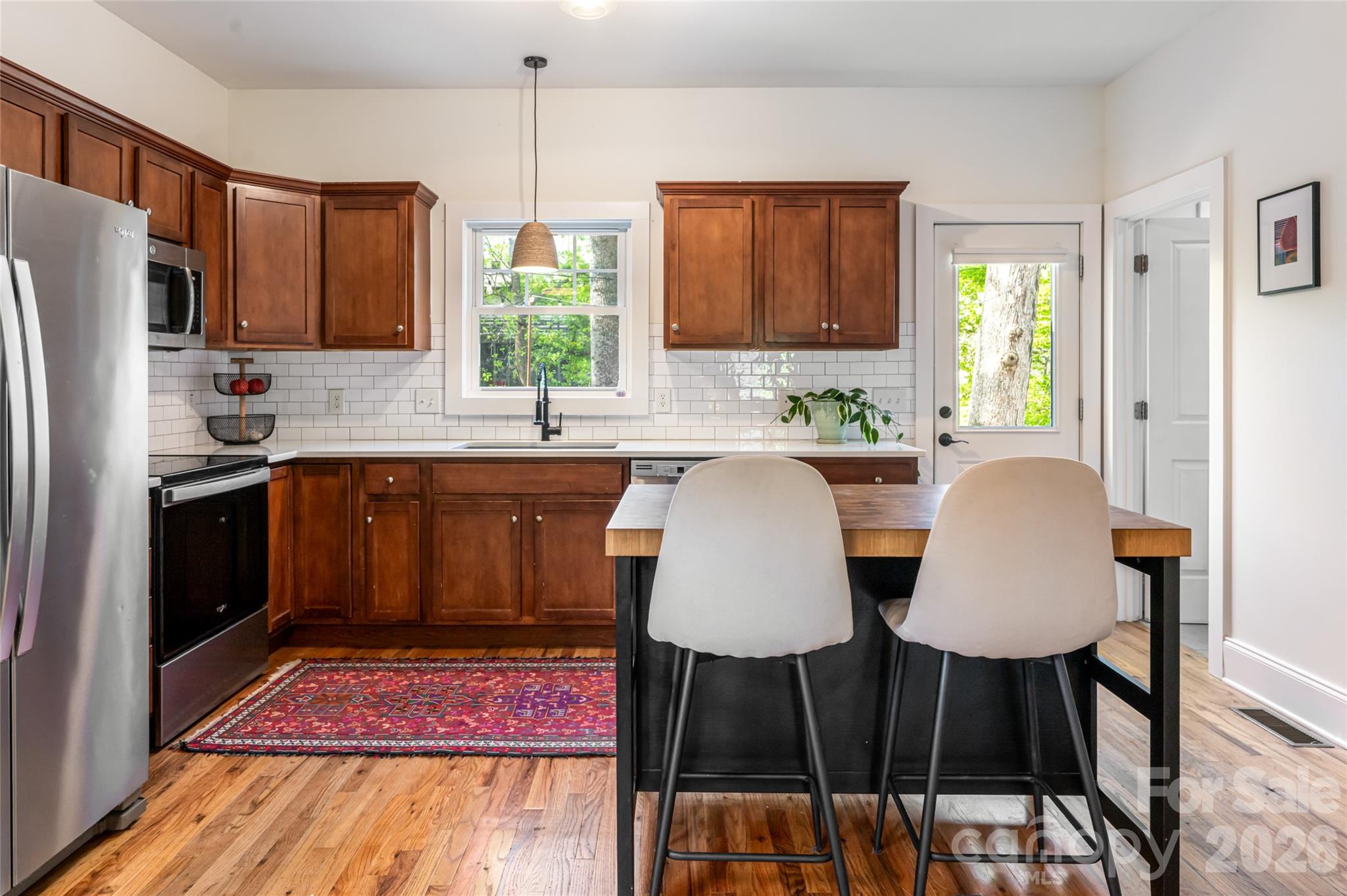25 Lamar Avenue Asheville NC 28803
