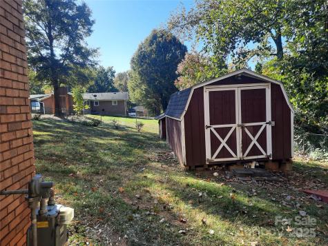 121 Greenview Drive Kannapolis NC 28081