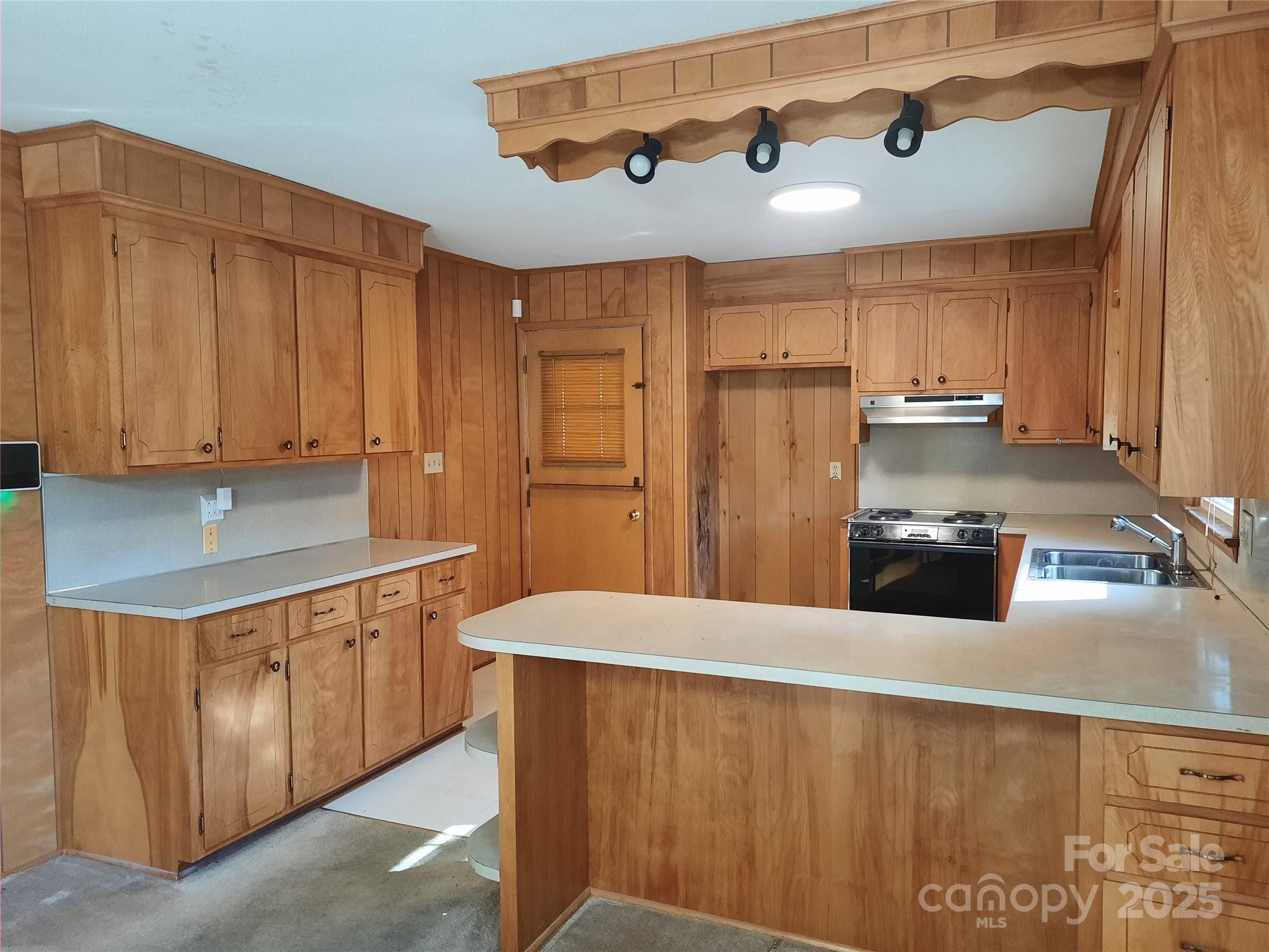 121 Greenview Drive Kannapolis NC 28081