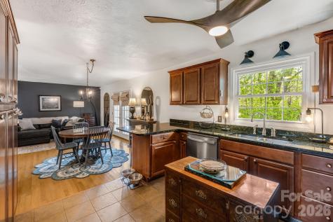 37 Duck Drive Mars Hill NC 28754