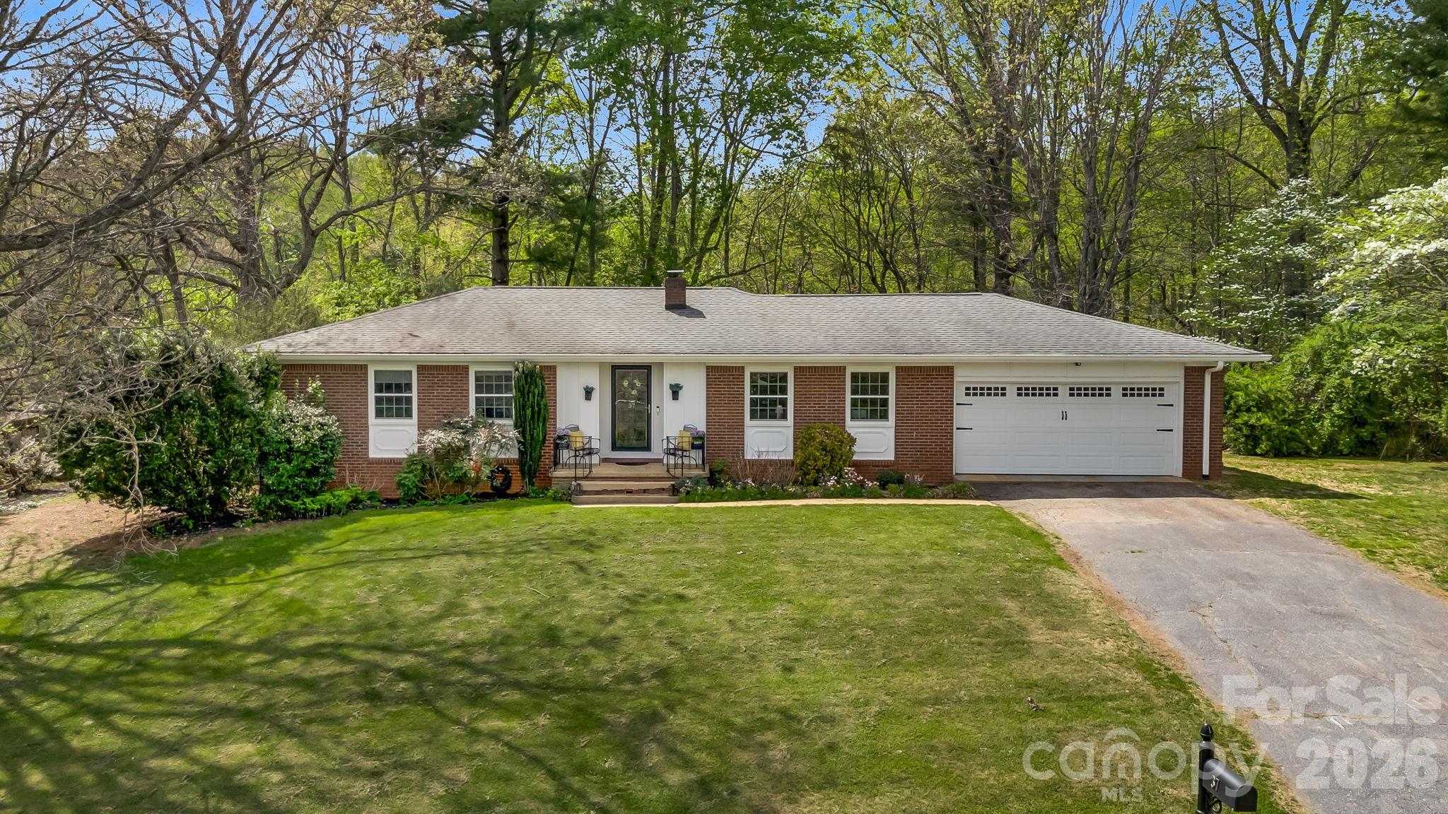 37 Duck Drive Mars Hill NC 28754