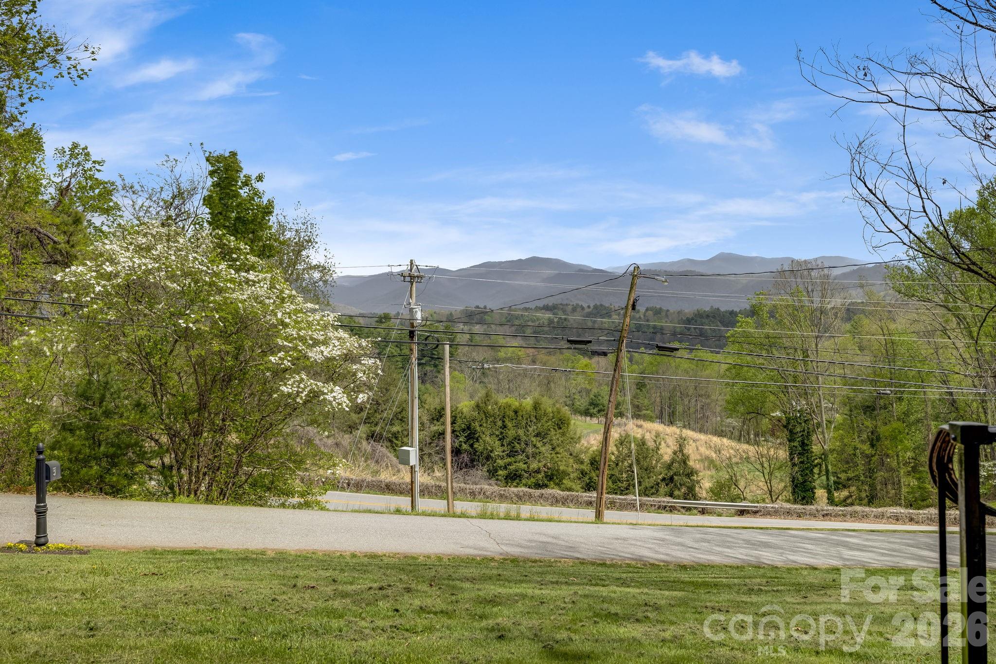 37 Duck Drive Mars Hill NC 28754