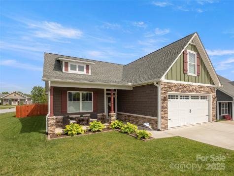 2 Montaugue Street Arden NC 28704