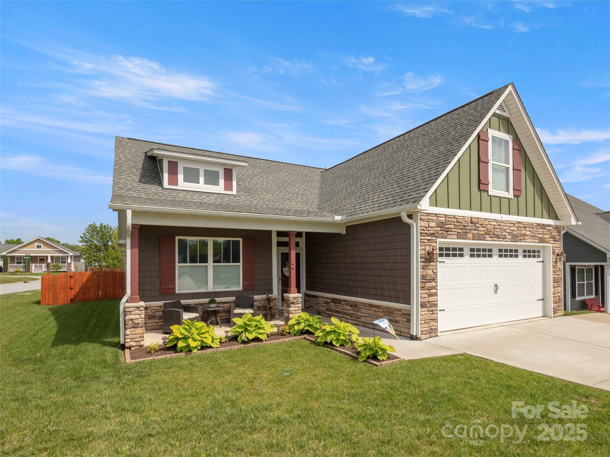 2 Montaugue Street Arden NC 28704