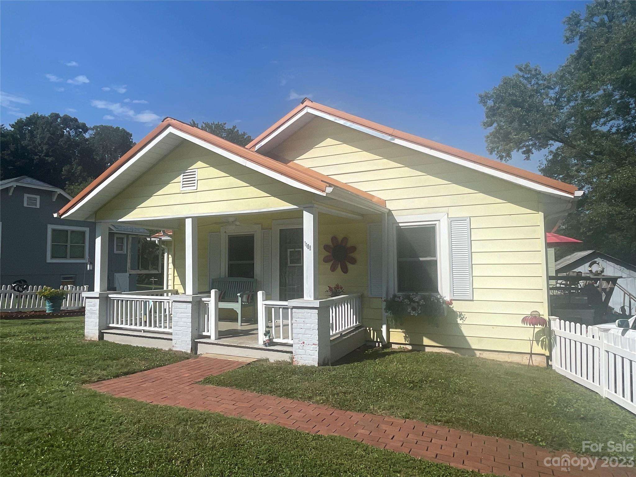 1108 Plaza Street NW Lenoir NC 28645