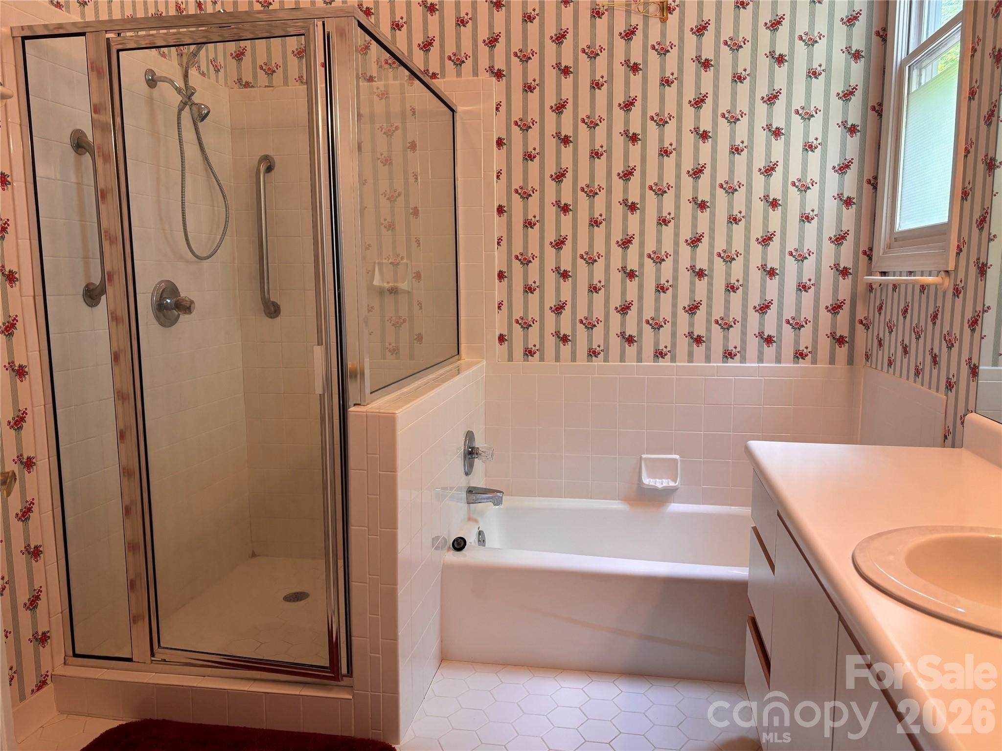 39 Tisha Lane Hendersonville NC 28739