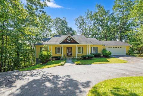 36 Macedonia West Drive Saluda NC 28773