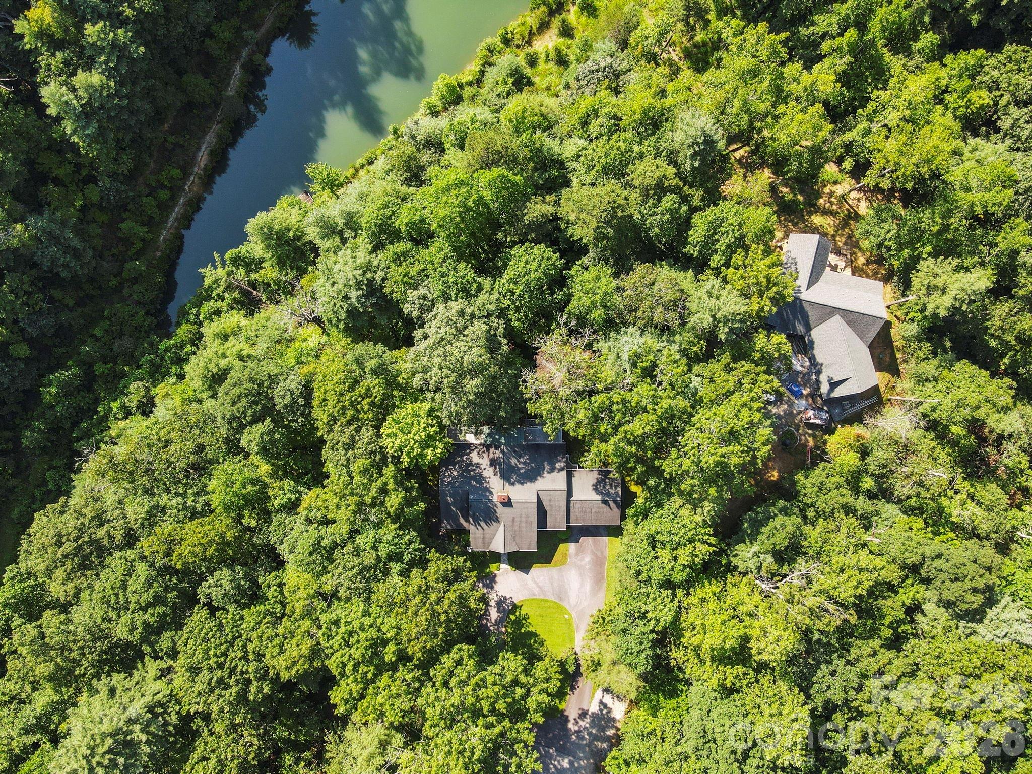 36 Macedonia West Drive Saluda NC 28773
