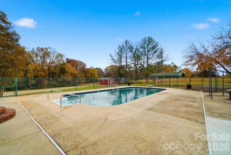 1404 Old Mill Road Lincolnton NC 28092