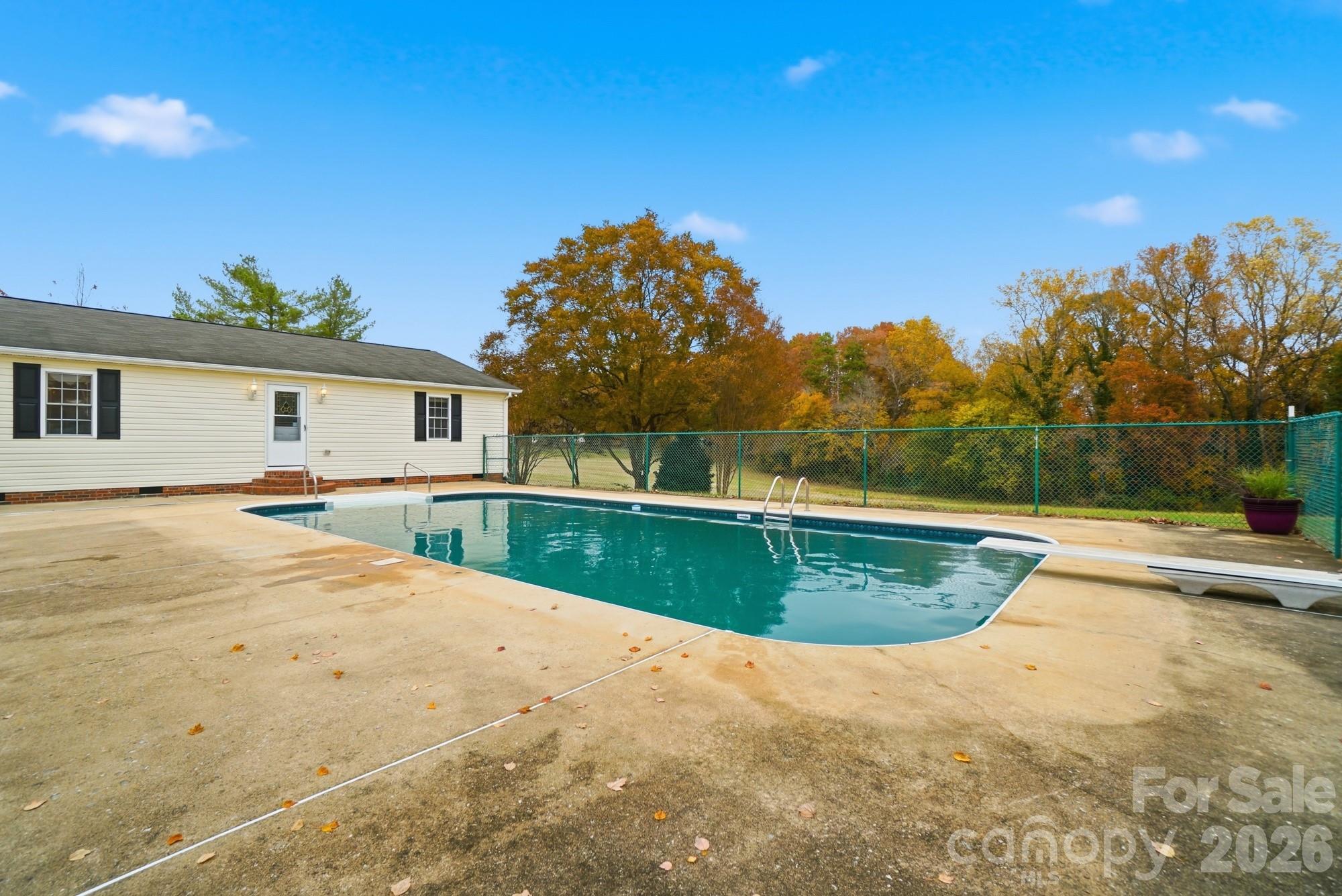 1404 Old Mill Road Lincolnton NC 28092