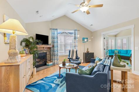 15 Westfield Way Candler NC 28715