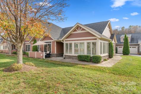 15 Westfield Way Candler NC 28715