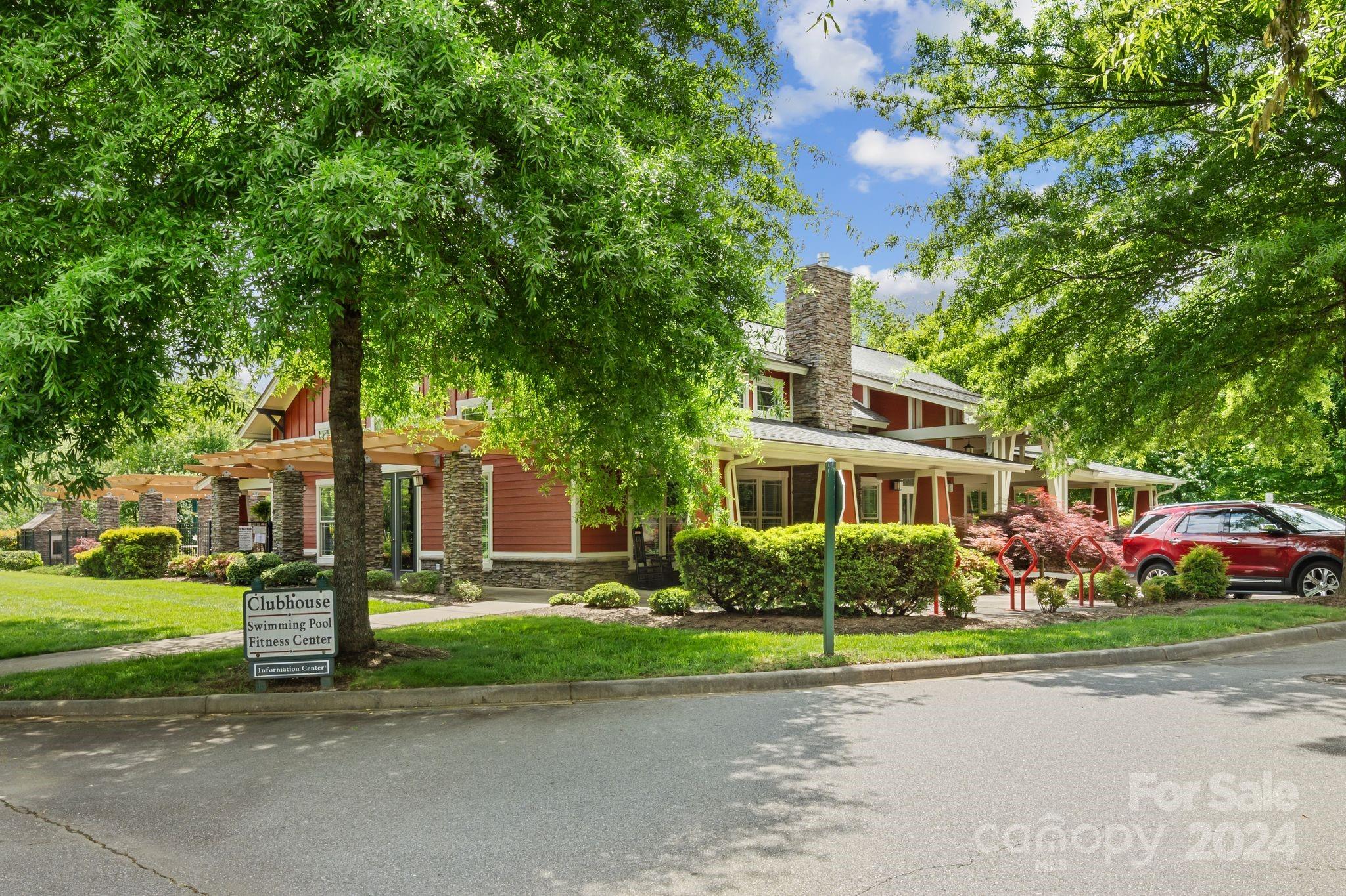 15 Westfield Way Candler NC 28715