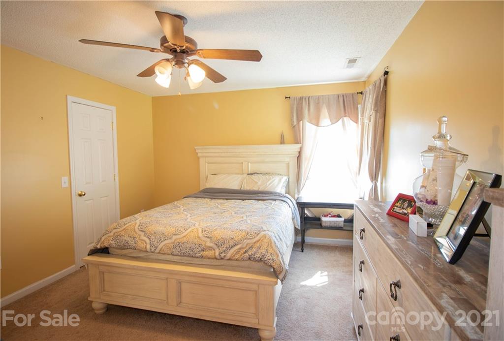 4659 Powder Horne Lane Conover NC 28613