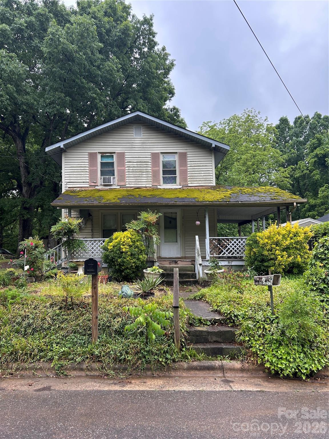 819 Newbern Avenue Statesville NC 28677