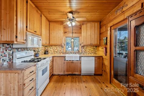 104 Enthoffer Street Black Mountain NC 28711