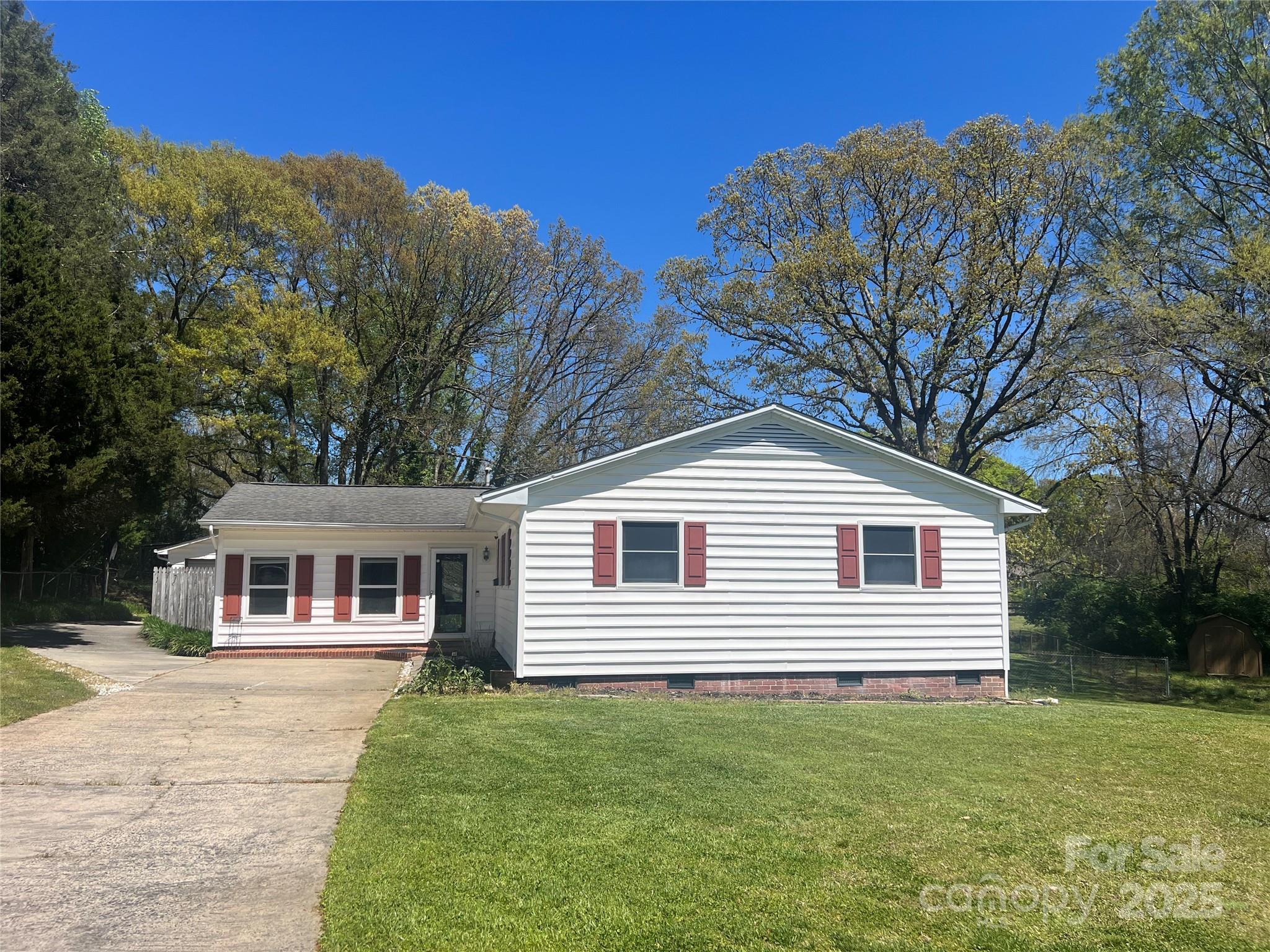 915 Timberlane Drive Mount Holly NC 28120