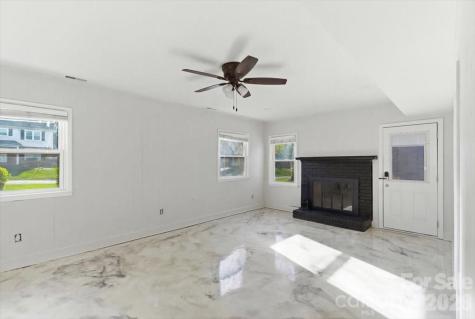 5810 Red Carriage Lane Charlotte NC 28212