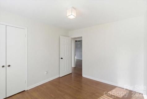 5810 Red Carriage Lane Charlotte NC 28212