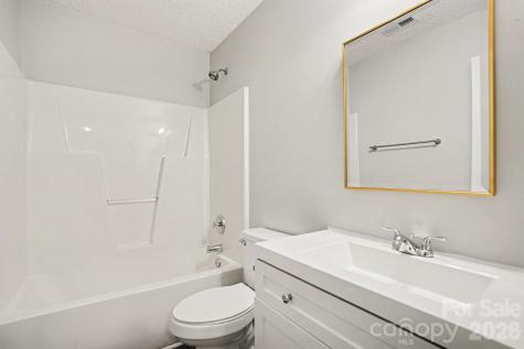 1610 Forest Stream Court Charlotte NC 28213