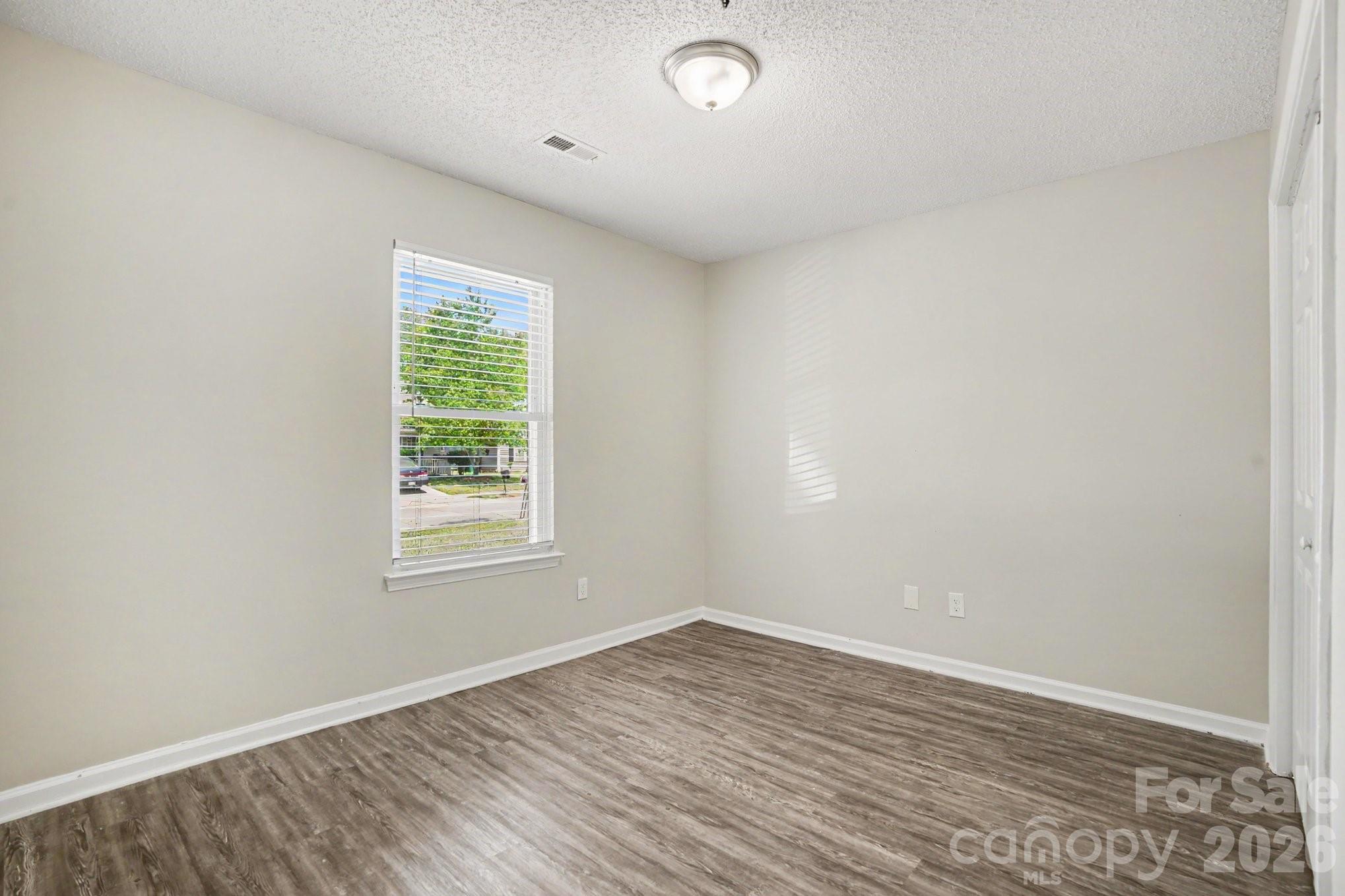 1610 Forest Stream Court Charlotte NC 28213