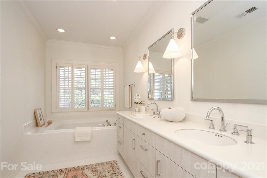 2026 Beverly Drive Charlotte NC 28207