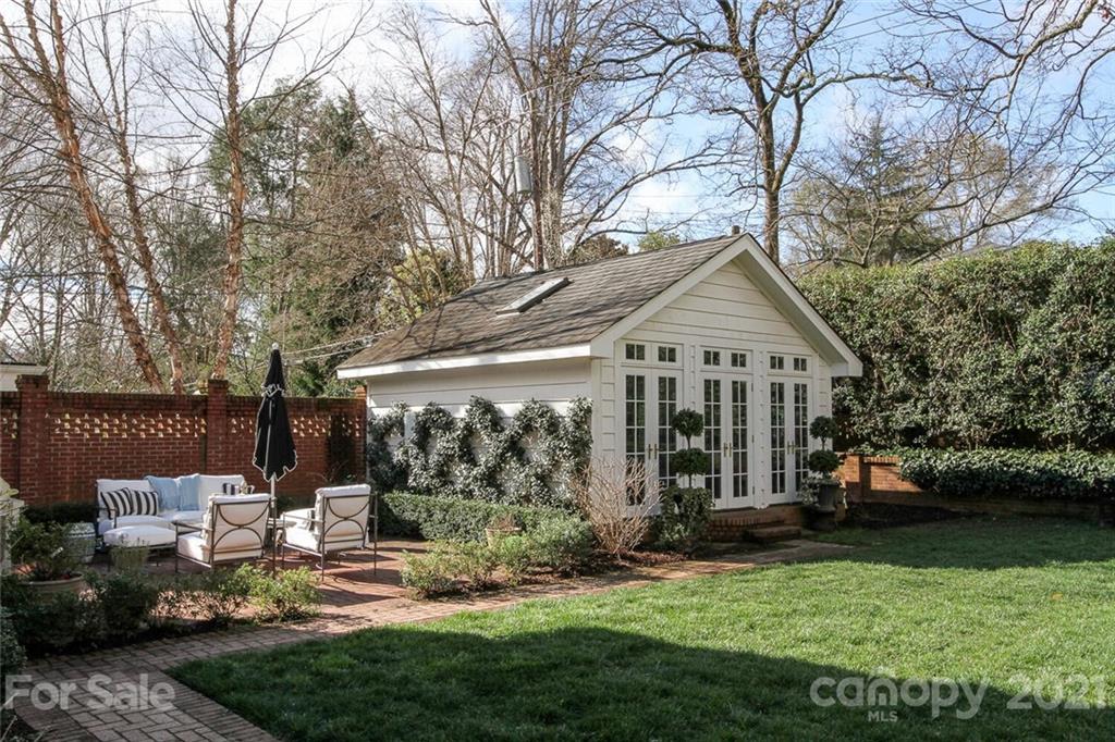 2026 Beverly Drive Charlotte NC 28207