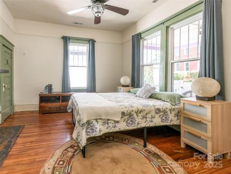 62 Bartlett Street Asheville NC 28801
