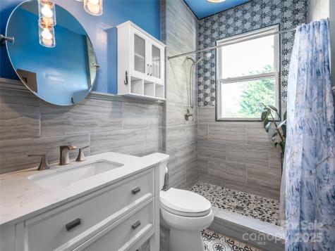 62 Bartlett Street Asheville NC 28801