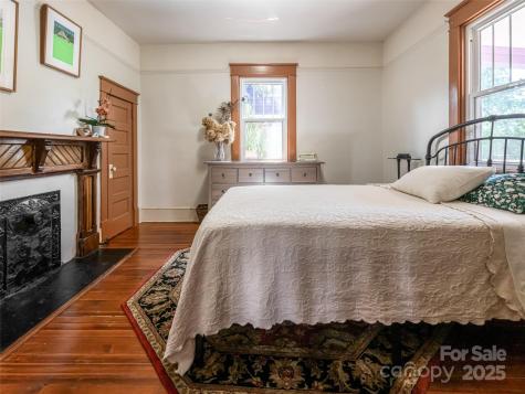 62 Bartlett Street Asheville NC 28801