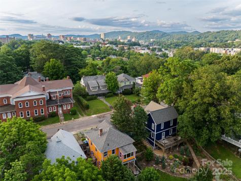 62 Bartlett Street Asheville NC 28801
