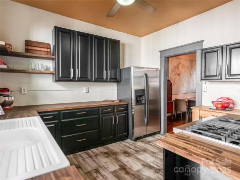 62 Bartlett Street Asheville NC 28801