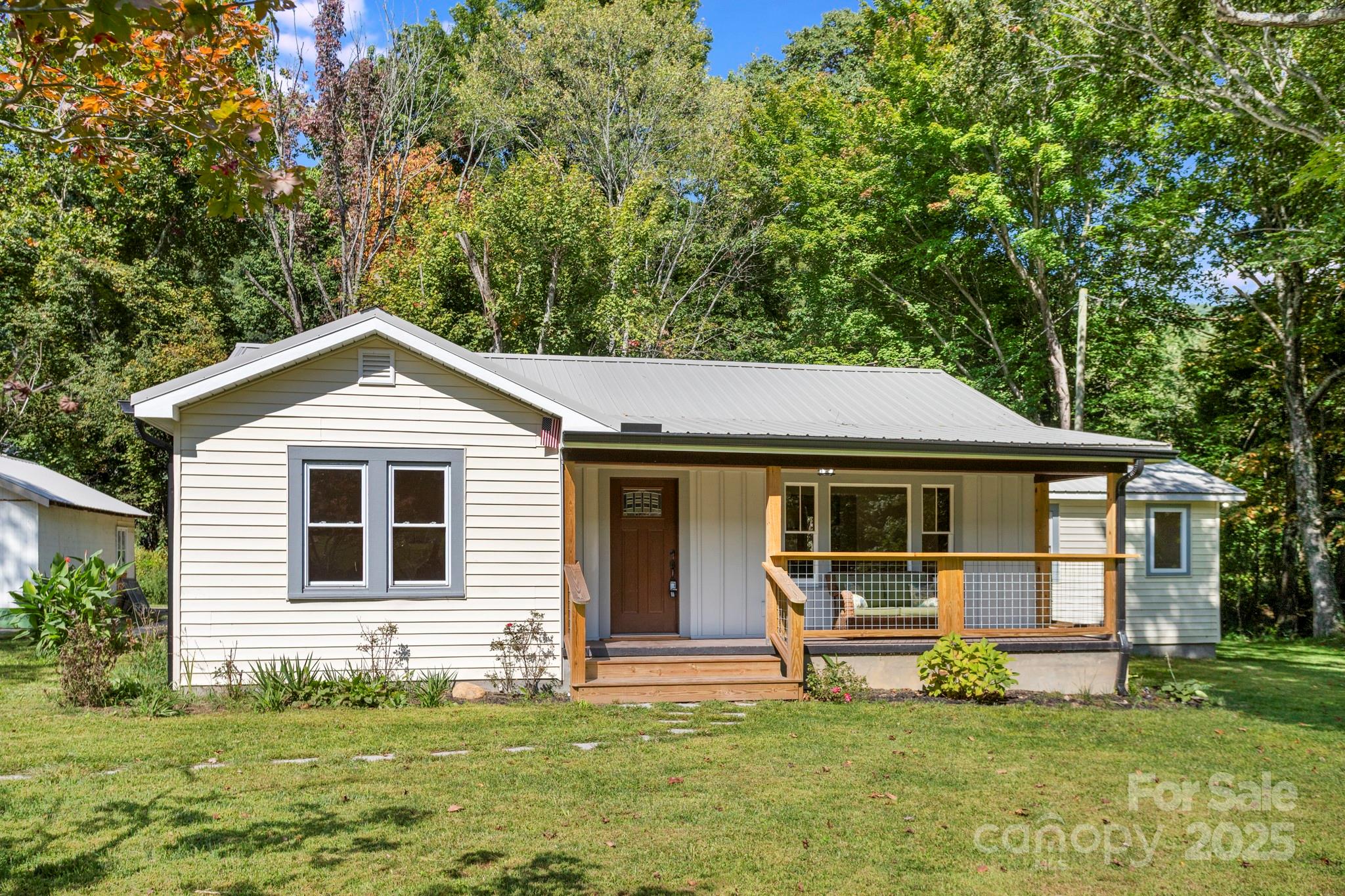 1808 Allens Creek Road Waynesville NC 28786