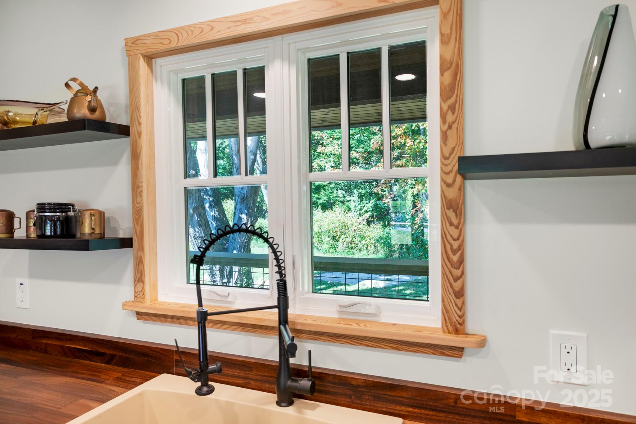 1808 Allens Creek Road Waynesville NC 28786