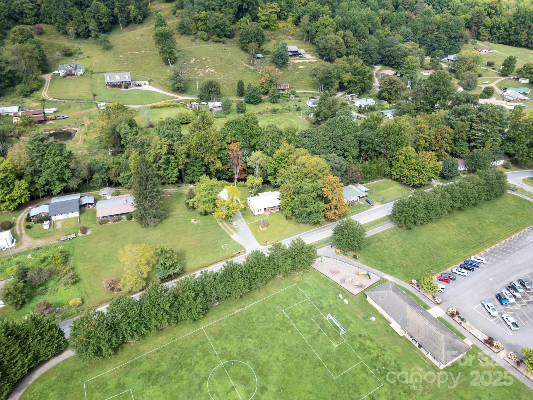 1808 Allens Creek Road Waynesville NC 28786