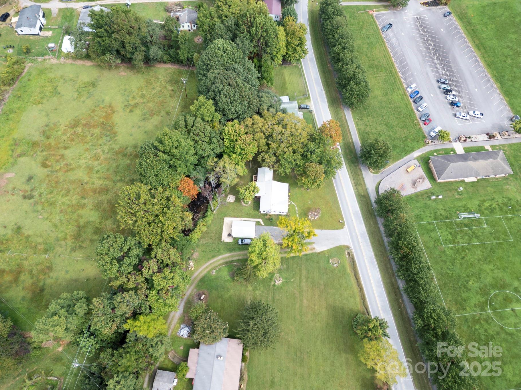 1808 Allens Creek Road Waynesville NC 28786