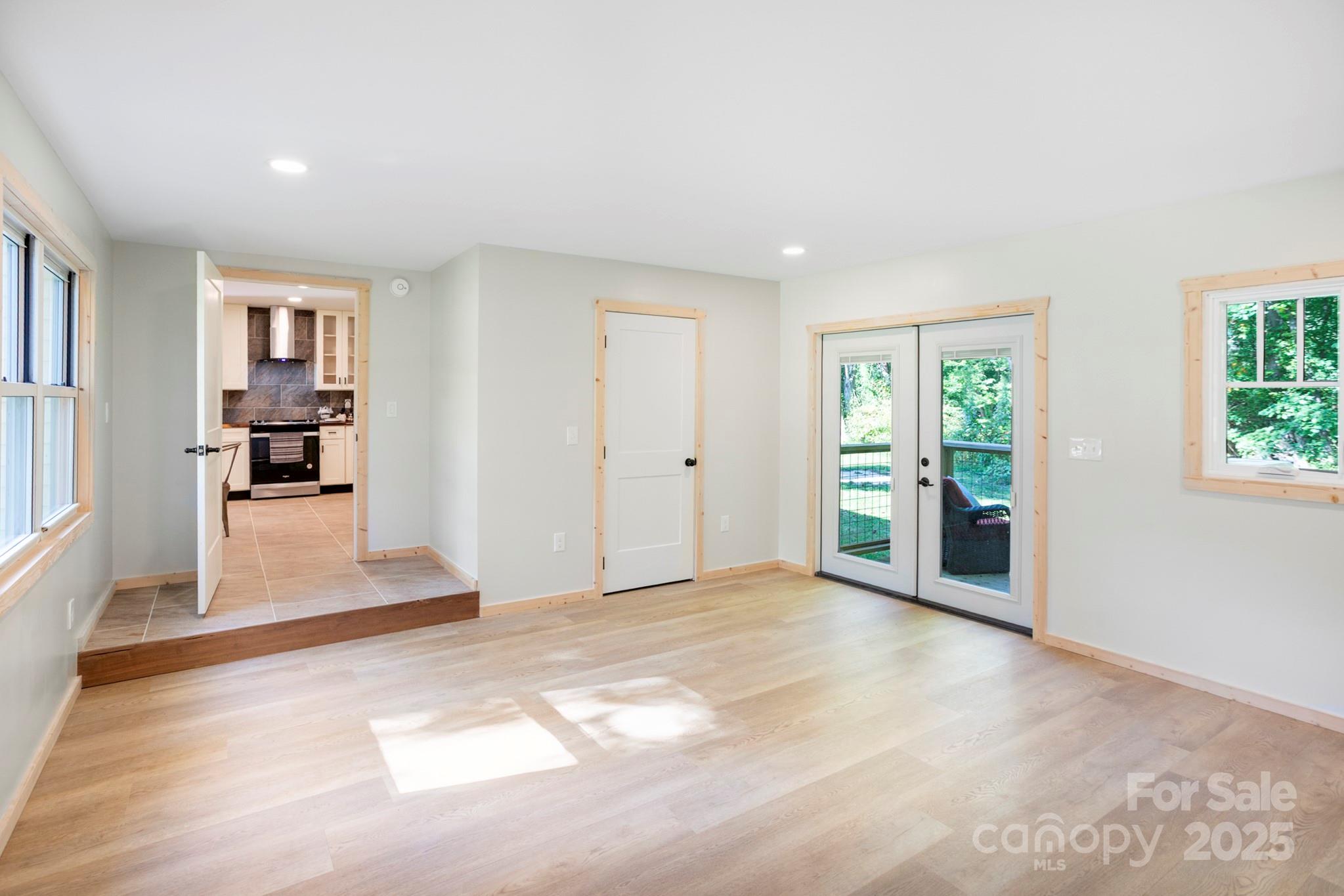 1808 Allens Creek Road Waynesville NC 28786