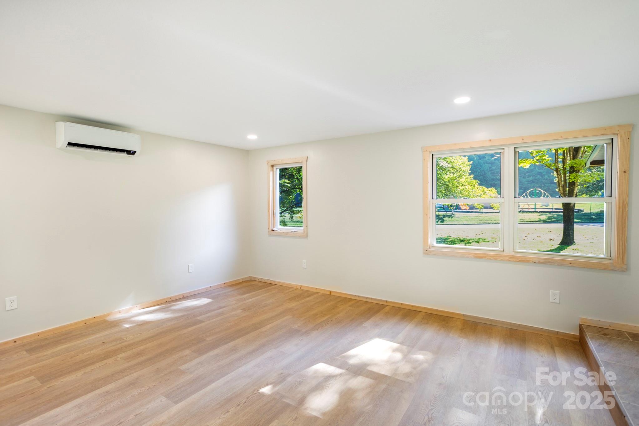 1808 Allens Creek Road Waynesville NC 28786