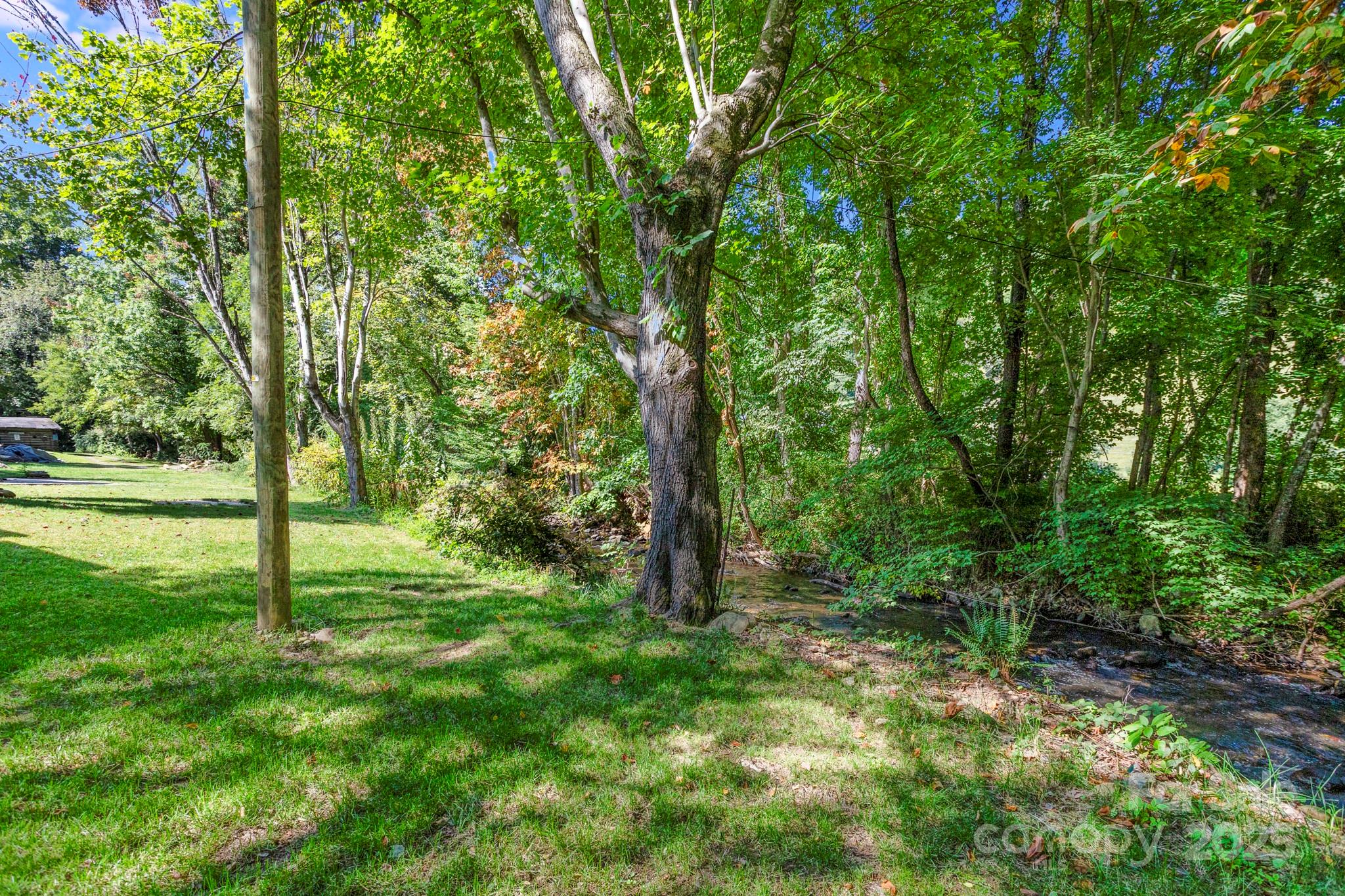 1808 Allens Creek Road Waynesville NC 28786
