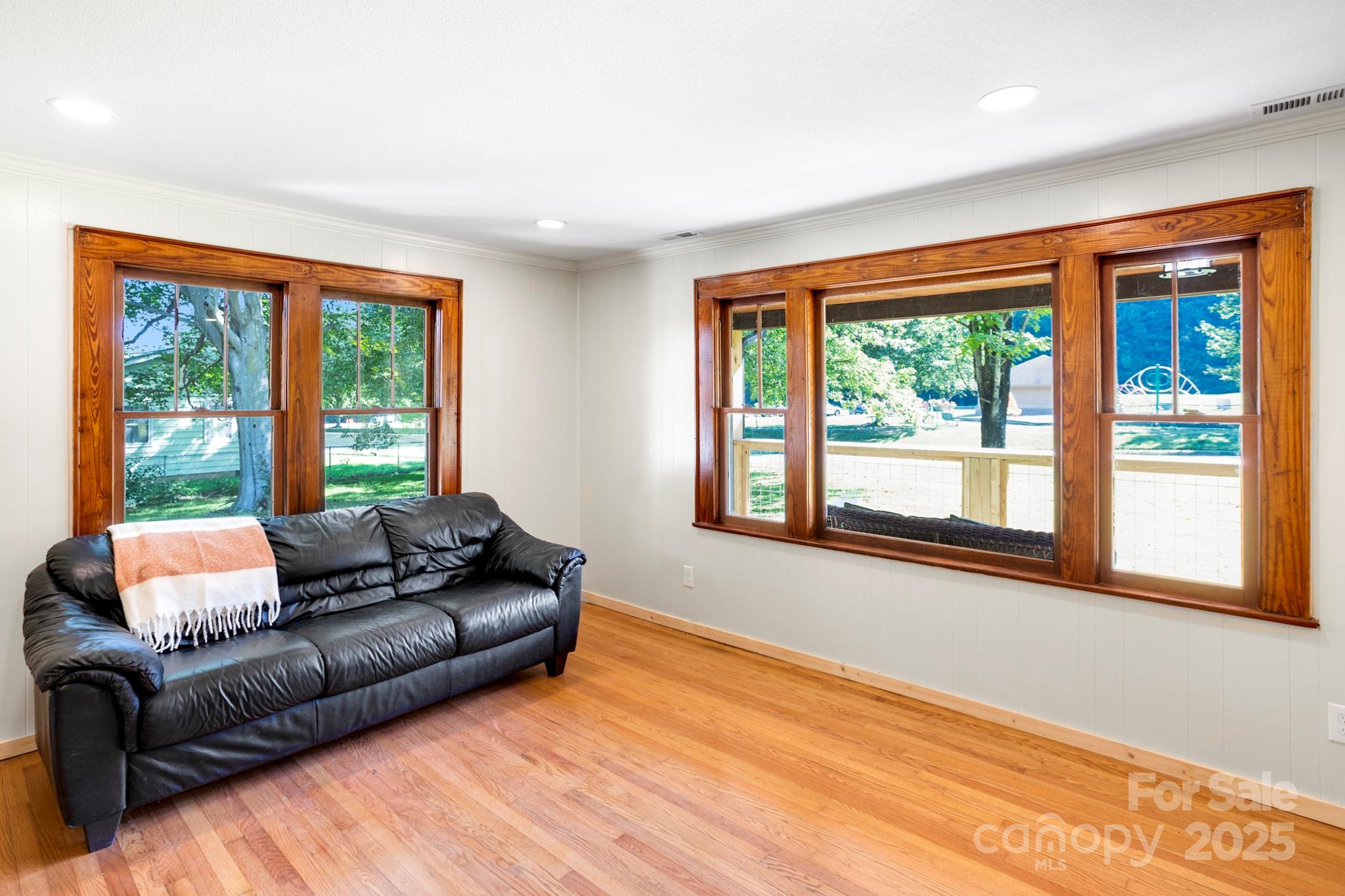 1808 Allens Creek Road Waynesville NC 28786