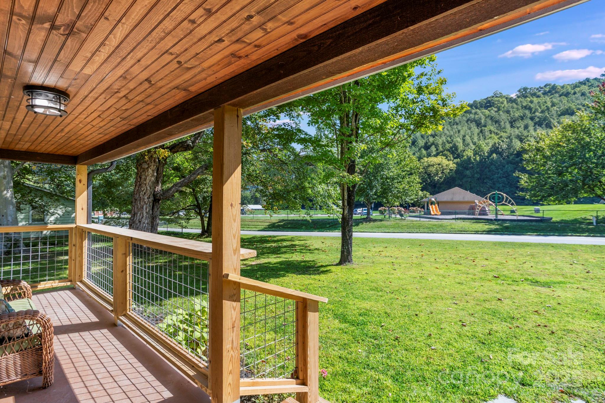 1808 Allens Creek Road Waynesville NC 28786