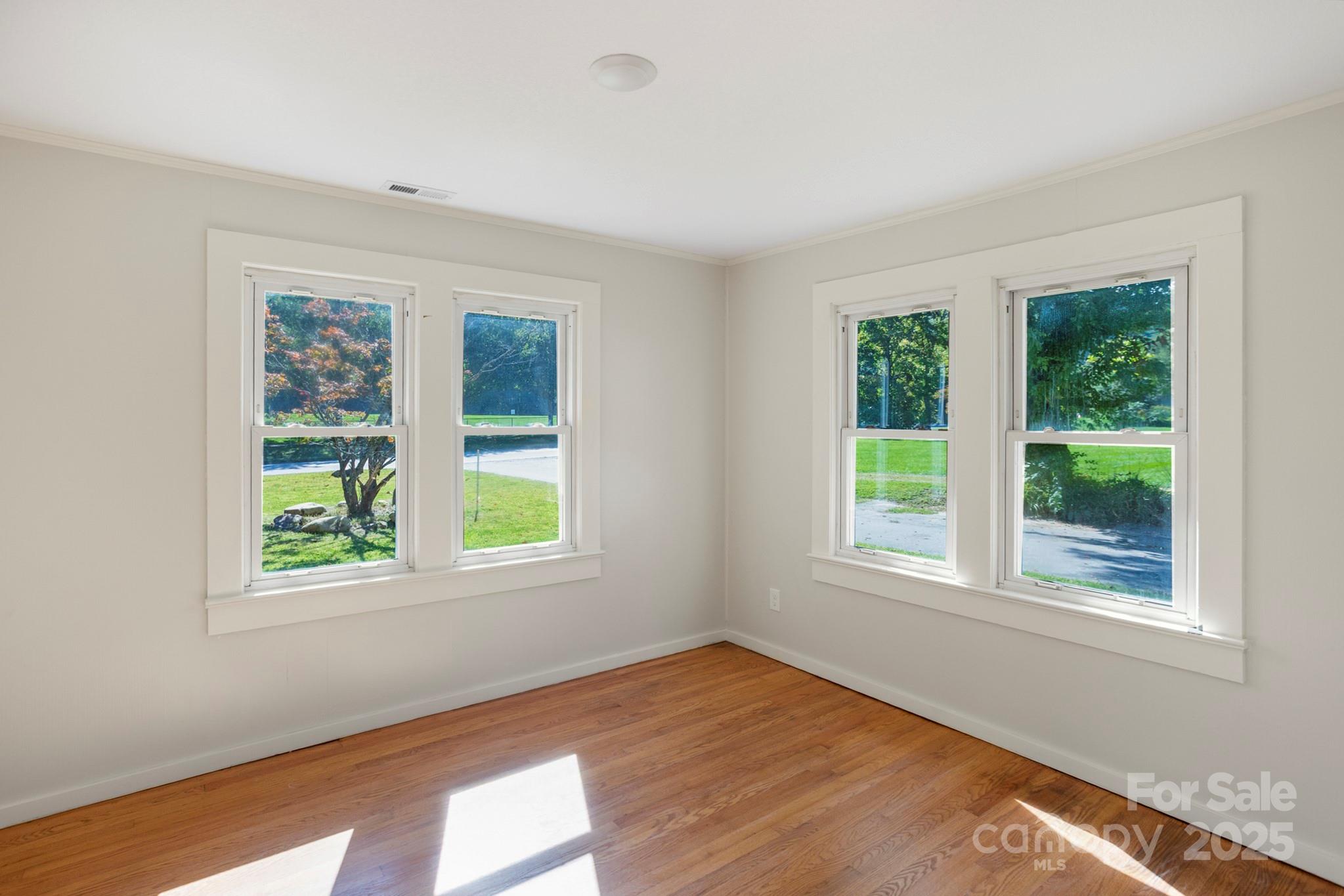1808 Allens Creek Road Waynesville NC 28786
