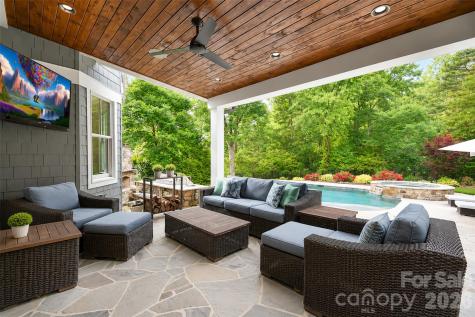18616 Maplecroft Lake Lane Davidson NC 28036