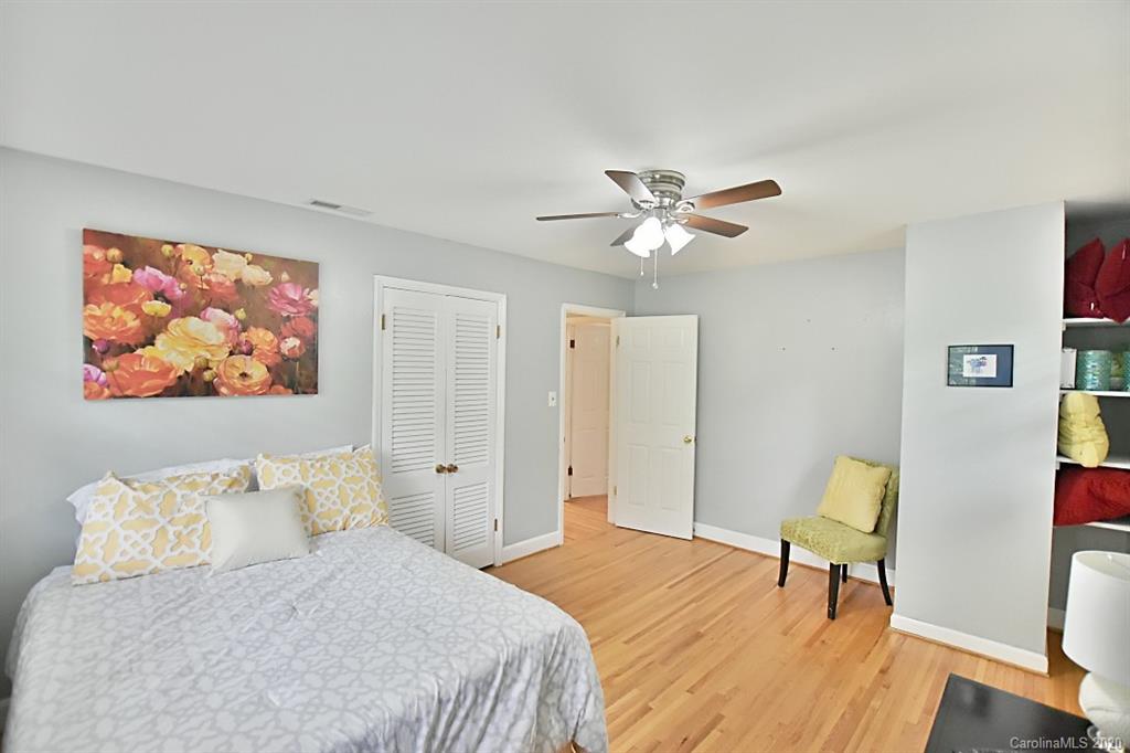2219 Collingdale Place Charlotte NC 28210