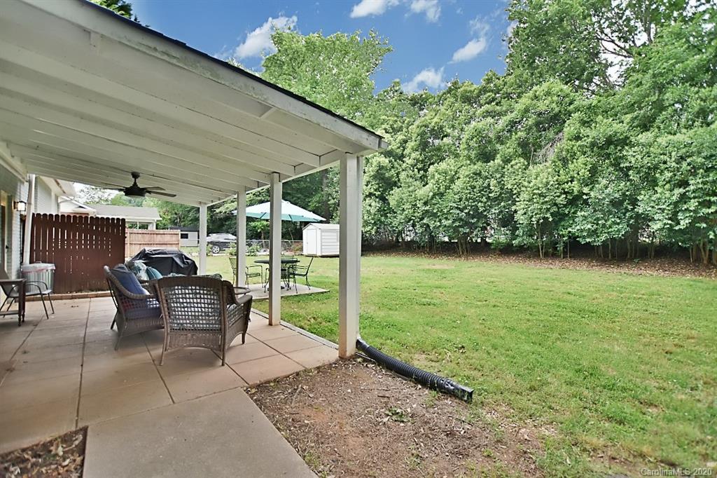 2219 Collingdale Place Charlotte NC 28210