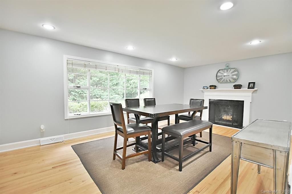 2219 Collingdale Place Charlotte NC 28210