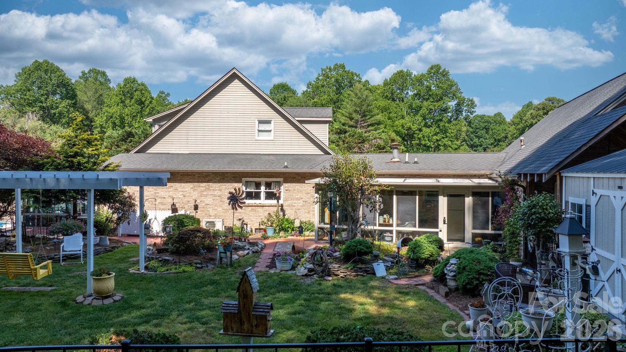 401 Redwood Court Lenoir NC 28645