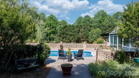 401 Redwood Court Lenoir NC 28645