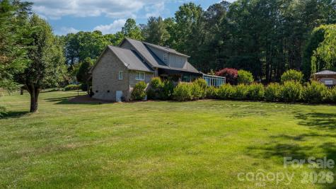 401 Redwood Court Lenoir NC 28645