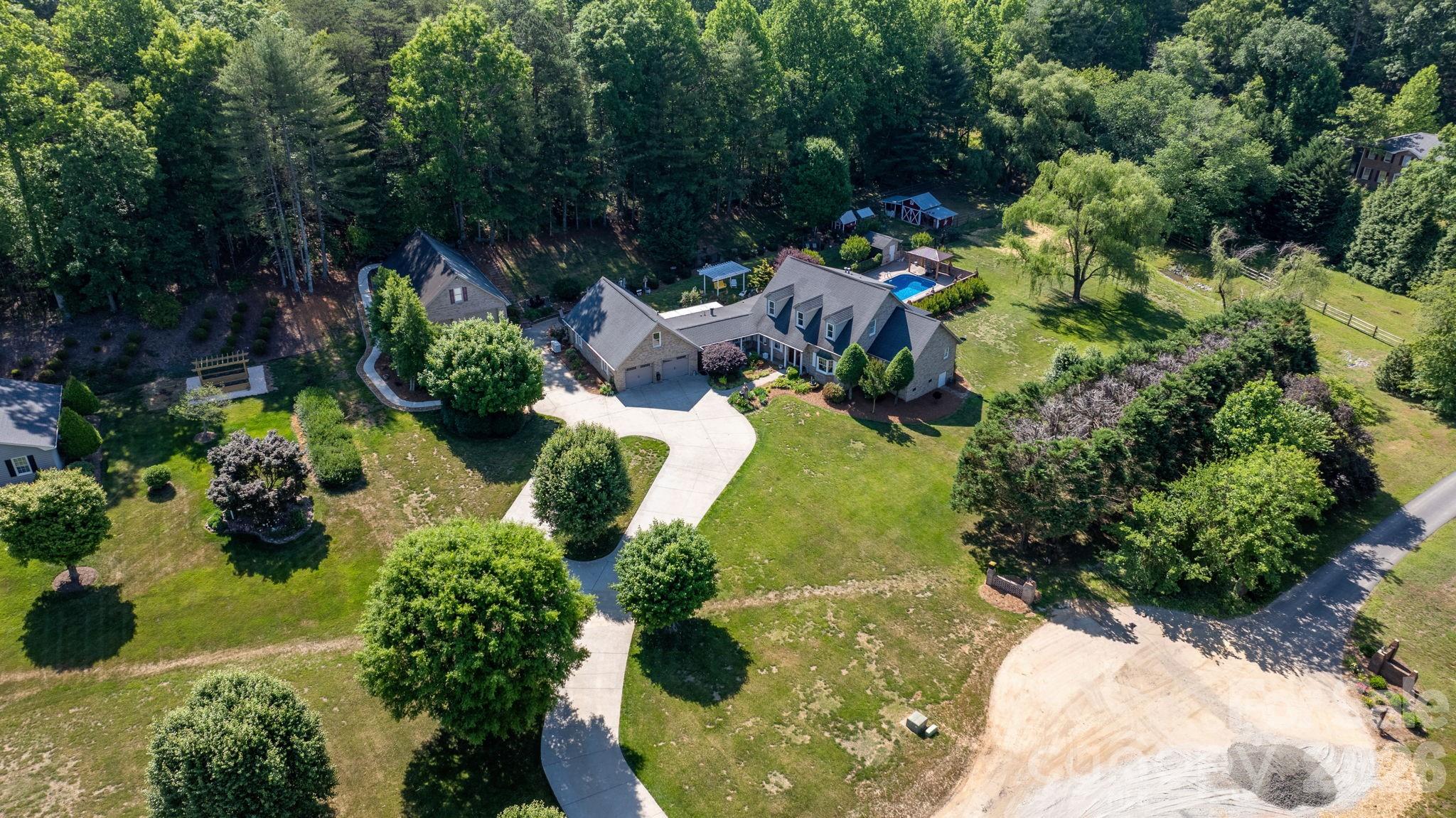 401 Redwood Court Lenoir NC 28645
